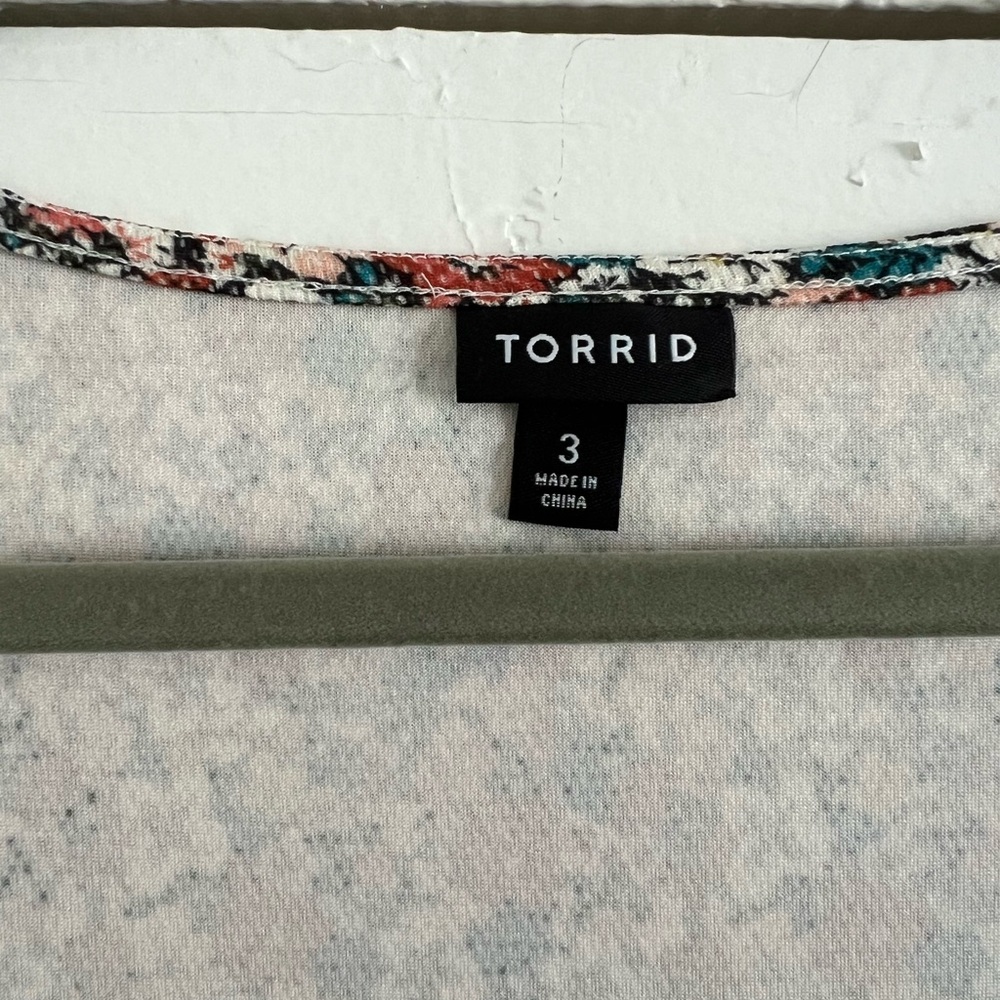 Torrid floral dress - Picture 3 of 5